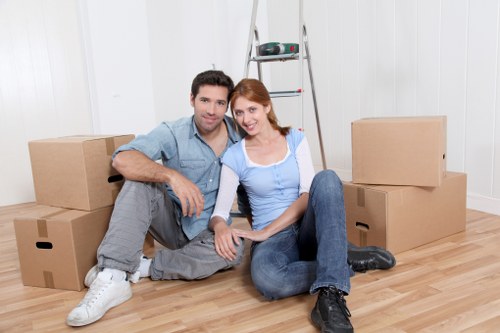 Secure short-term storage space for furniture and boxes in Shacklewell